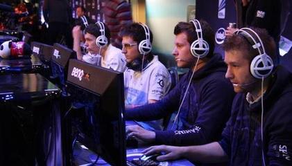 英雄联盟S14压注